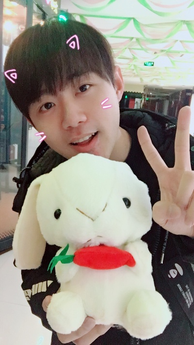 苏尚卿的写真-来源 ： 苏尚卿微博 @...