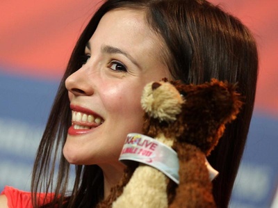 艾琳·特策尔的写真