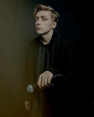 亚历山大·戈尔奇林的写真-写真