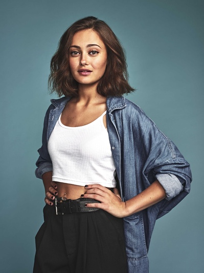 艾拉·珀内尔的写真-Ella Purnell