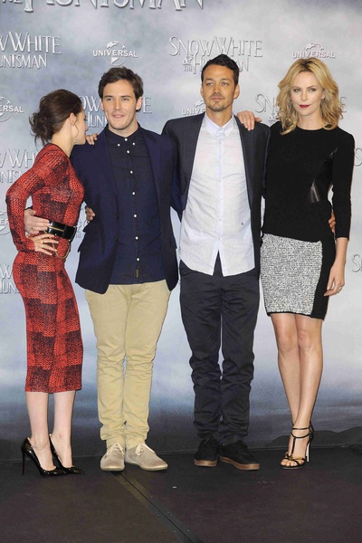 鲁伯特·桑德斯的写真