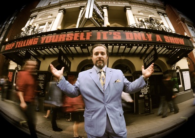 安迪·尼曼的写真