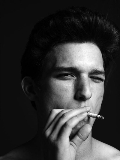 达伦·卡加索夫的写真