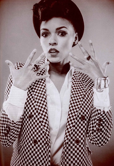 加奈儿·梦奈的写真