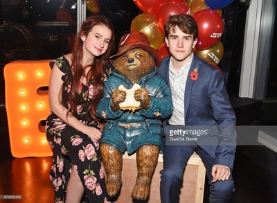 马德琳·哈里斯的写真