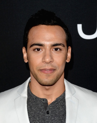 维克多·罗塞克的写真