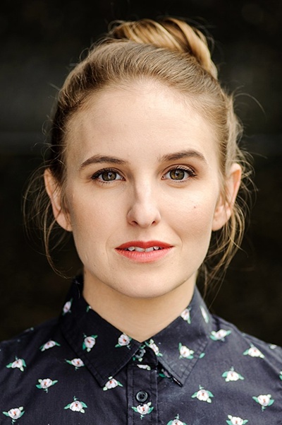 莫甘娜·布里吉尔斯的写真