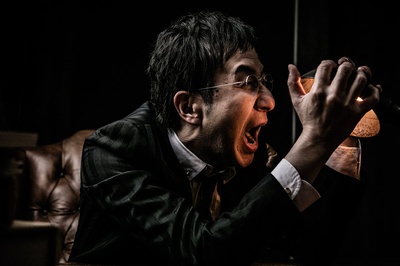 矢柴俊博的写真