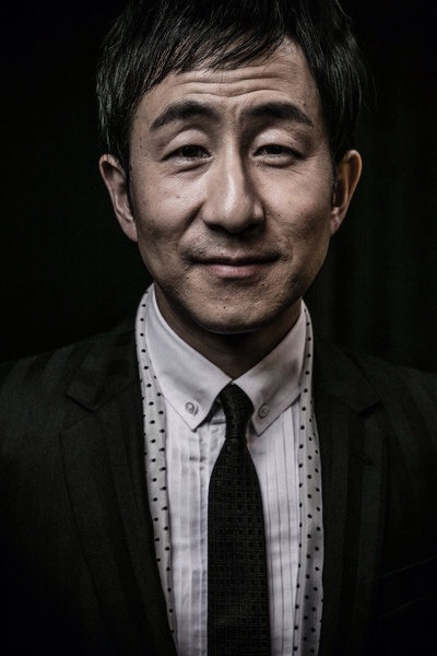 矢柴俊博的写真