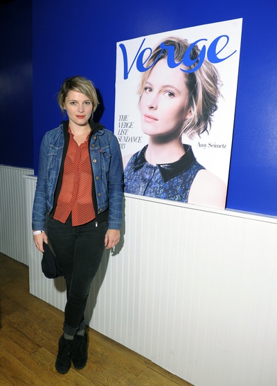 艾米·西米茨的写真