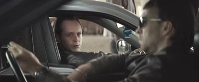 汤姆·巴治的写真-son of a gun