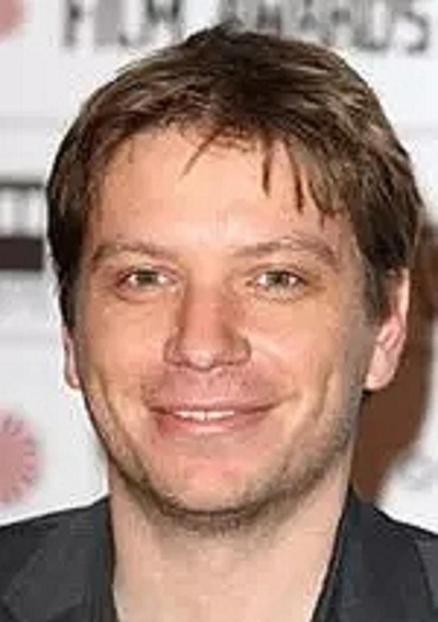 加里斯·爱德华斯的写真