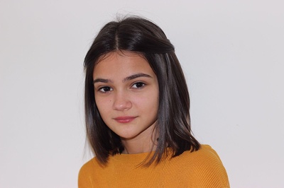 拉腊·德坎罗的写真-目测要火 先传一些