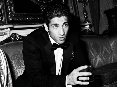 费拉斯·迪拉尼的写真