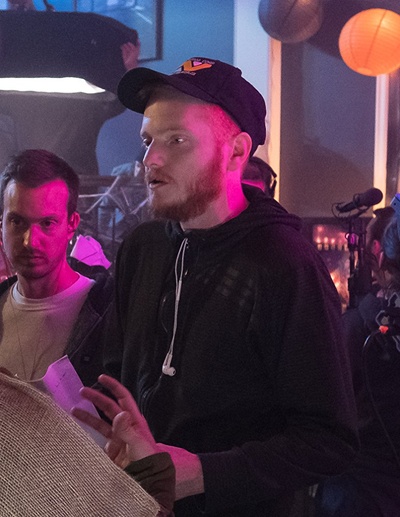 布莱恩·伍兹的写真-Bryan Woods(center),...