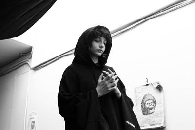 菲恩·伍法德的写真