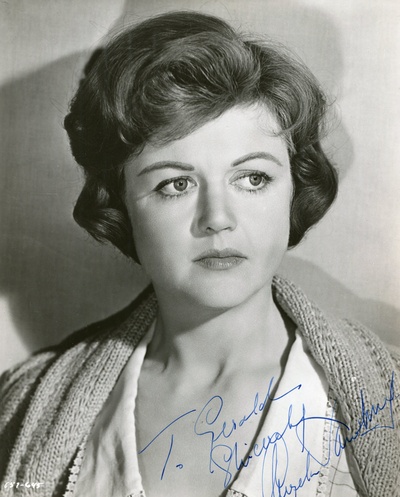 安吉拉·兰斯伯瑞的写真