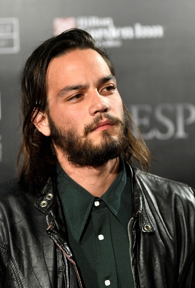 丹尼尔·祖瓦图的写真