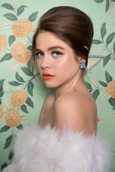 奥莉维亚·卢卡尔迪的写真