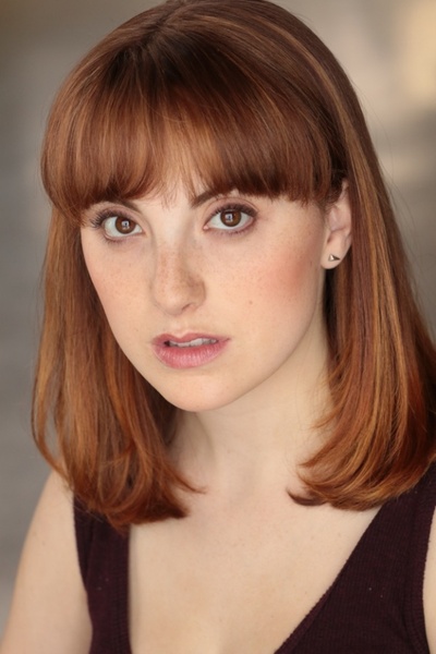 朱丽叶·戈利亚的写真