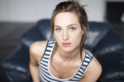 夏洛特·彼得斯的写真