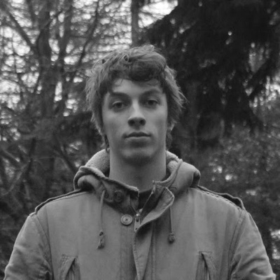 罗温·波隆斯基的写真