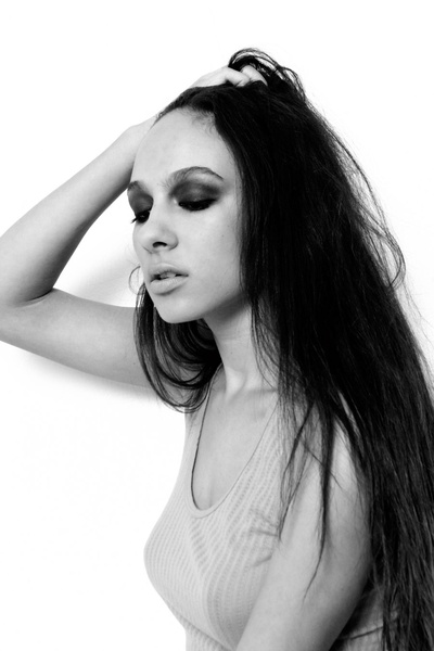 奥罗拉·佩里纽的写真