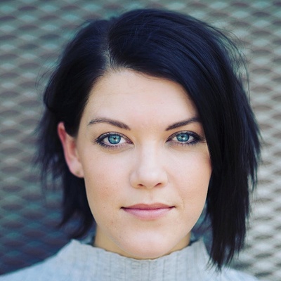 海莉·洛维特的写真