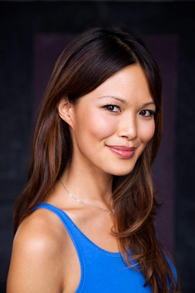 伊兰妮·谭的写真