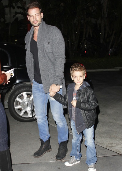 威廉·莱维的写真-William Levy + his so...