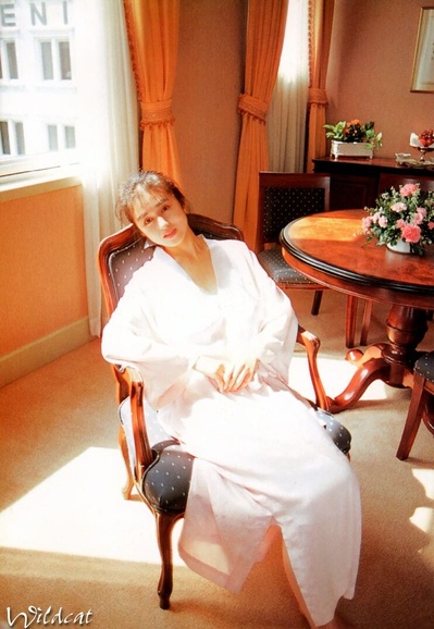 青山知可子的写真-青山知可子