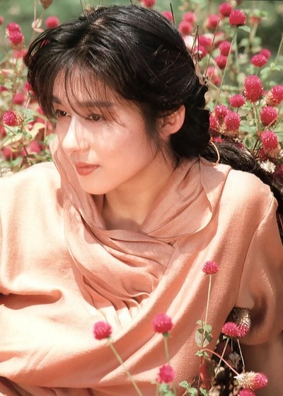 青山知可子的写真-青山知可子