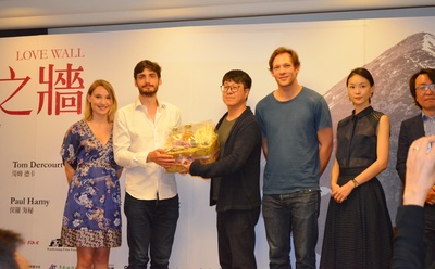 保罗·艾米的写真