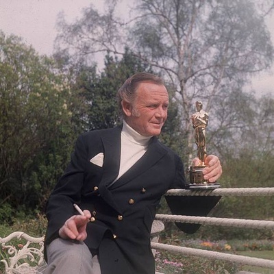 约翰·米尔斯的写真-John Mills与奥斯卡最...