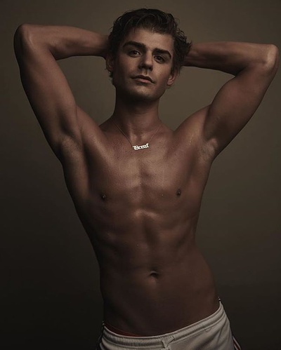 加勒特·克莱顿的写真