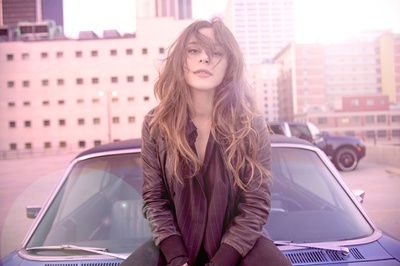 贝拉·戴恩的写真