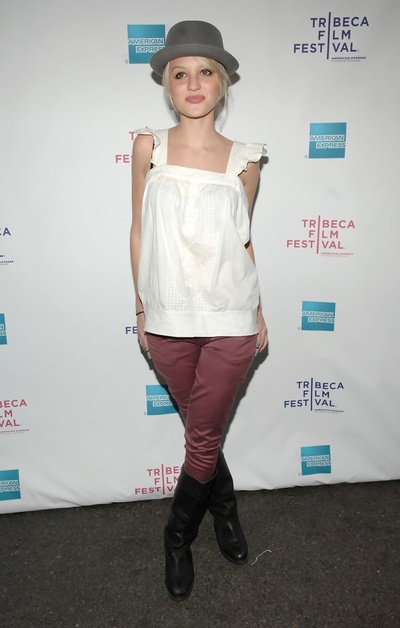 可比·毕丝·布兰顿的写真