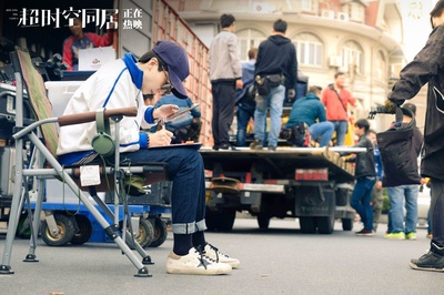 苏伦的写真-认真的苏导