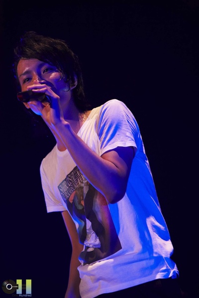 细谷佳正的写真