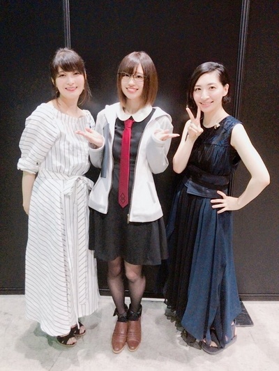 高桥李依的写真