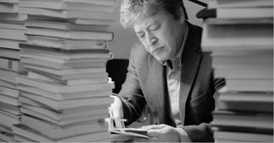 权海骁的写真-老戏骨了怎么可以没有...