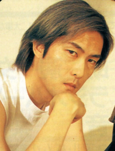 子安武人的写真