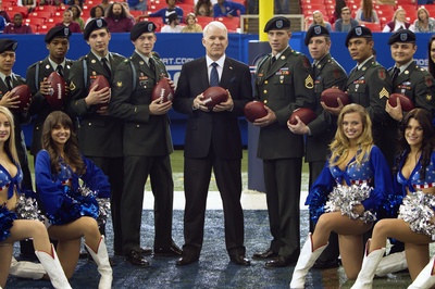 阿图罗·卡斯特罗的写真