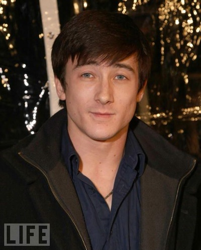 阿里克斯·弗罗斯特的写真