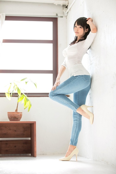 柚月亚衣的写真-柚月あい