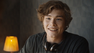 乔纳斯·霍夫·奥夫特布洛的写真