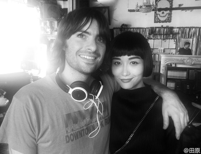 罗伯特·舒瓦兹曼的写真-Robert Schwartzman...