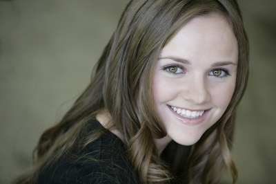 塔拉·林内·巴尔的写真-Tara Lynne Barr