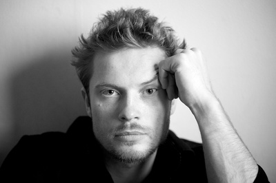 安东·庞布施尼的写真