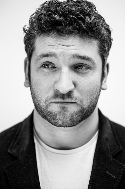 连姆·穆尔维的写真